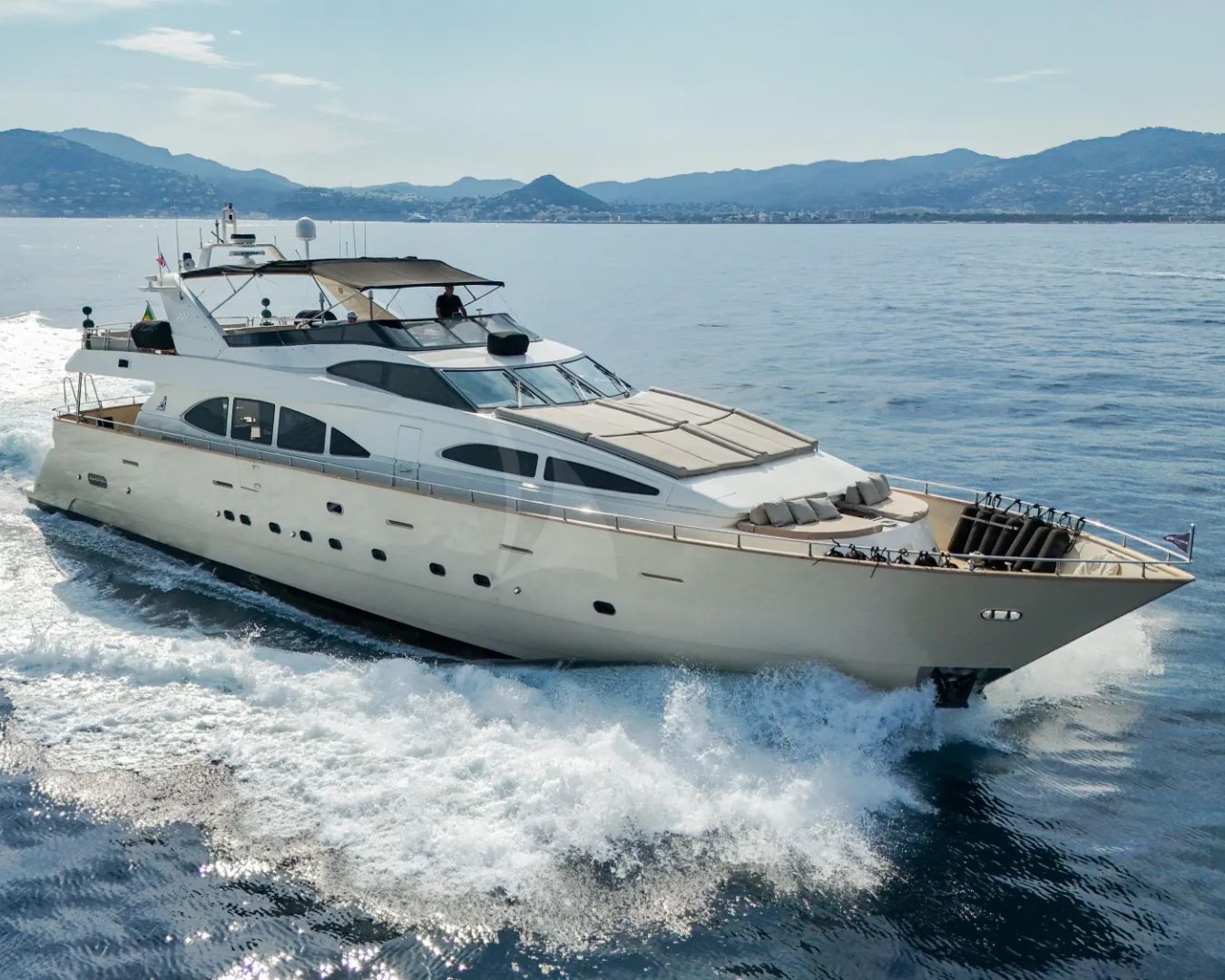ACCAMA DELTA Azimut 100 Jumbo - profile