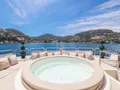 ACCAMA DELTA Azimut 100 Jumbo - sundeck jacuzzi ACCAMA DELTA Azimut 100 Jumbo - sundeck jacuzzi