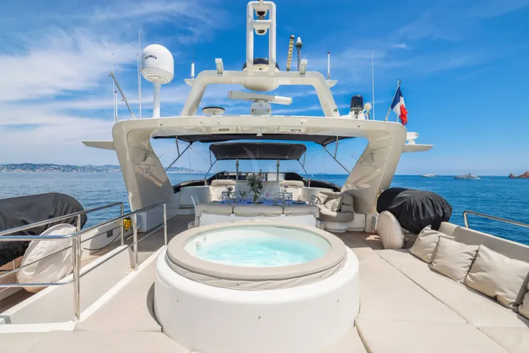 Charter Yacht ACCAMA DELTA - Azimut 100 Jumbo - Cannes - St Tropez - The French Riviera Day Charter Yacht
