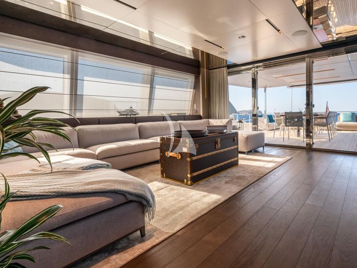 ACQUA Ferretti Custom Line Navetta 33 - main saloon ACQUA Ferretti Custom Line Navetta 33 - main saloon