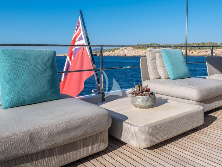 ACQUA Ferretti Custom Line Navetta 33 - alfresco seating area ACQUA Ferretti Custom Line Navetta 33 - alfresco seating area