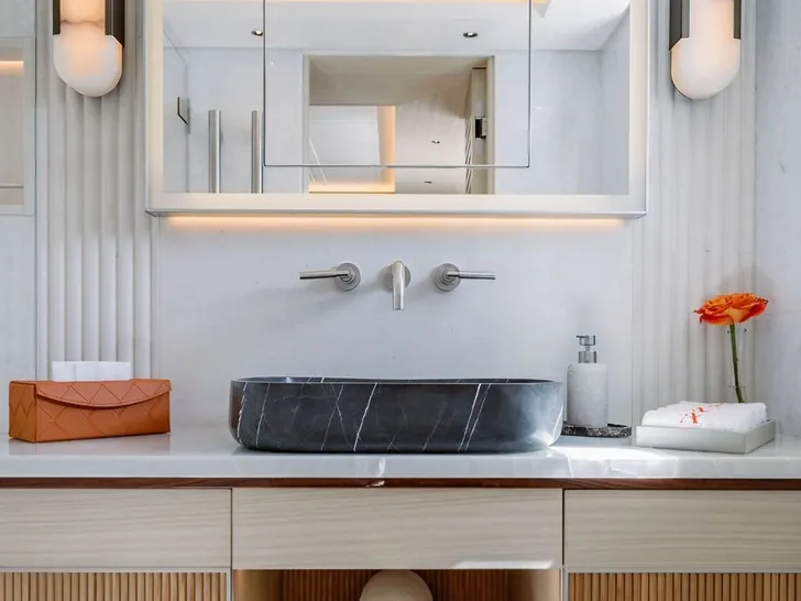 AD ASTRA Moonen 122 Martinique - VIP cabin 1 bathroom AD ASTRA Moonen 122 Martinique - VIP cabin 1 bathroom