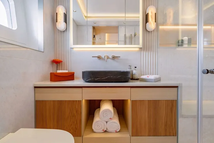 Charter Yacht AD ASTRA - Moonen 122 Martinique - 5 Cabins - Nassau - Exumas - Bahamas - St Martin - St Barths - St Kitts - Leewards - Caribbean