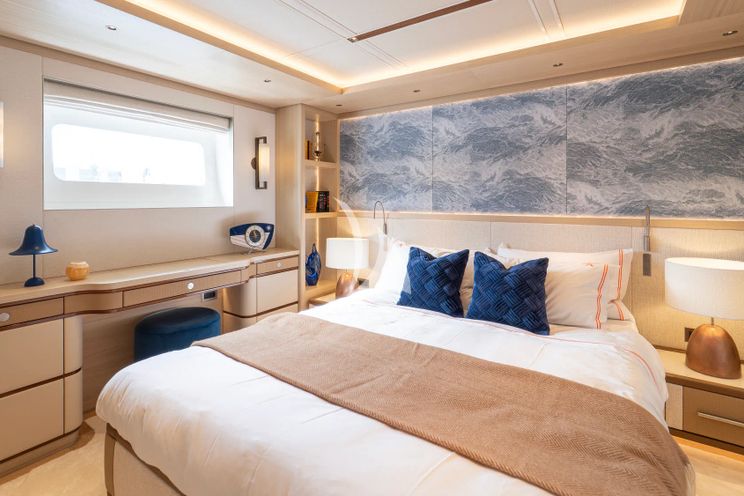 Charter Yacht ADASTRA - Moonen 122 Martinique - 5 Cabins - Nassau - Exumas - Bahamas