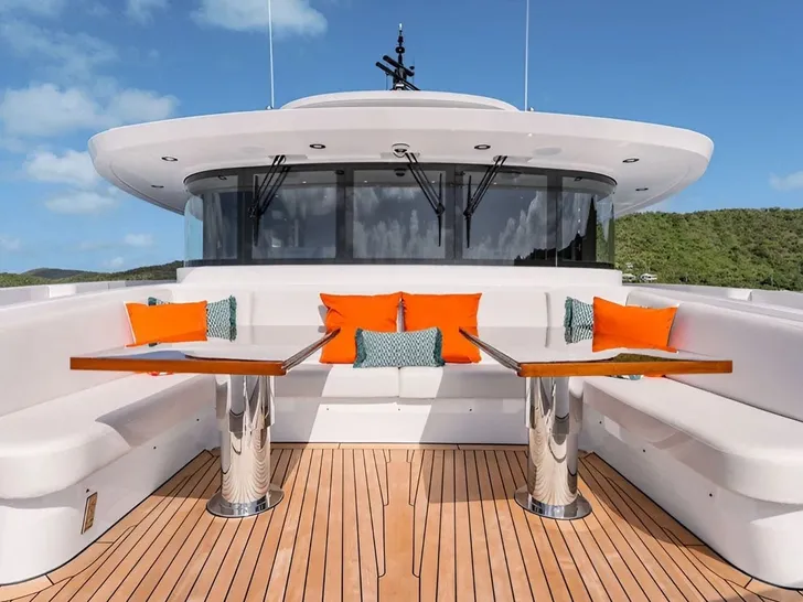 AD ASTRA Moonen 122 Martinique - foredeck lounge AD ASTRA Moonen 122 Martinique - foredeck lounge