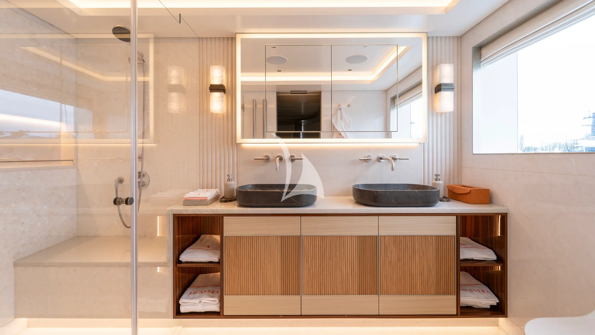 Charter Yacht ADASTRA - Moonen 122 Martinique - 5 Cabins - Nassau - Exumas - Bahamas - St Martin - St Barths - St Kitts - Leewards - Caribbean