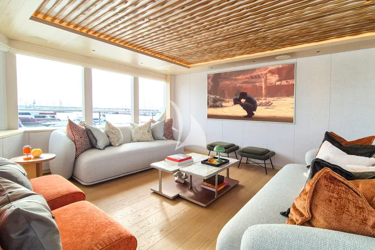 Charter Yacht ADASTRA - Moonen 122 Martinique - 5 Cabins - Nassau - Exumas - Bahamas