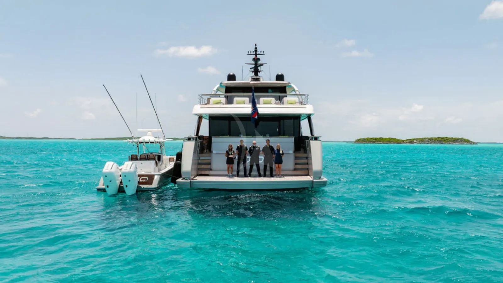 ADIOS Sanlorenzo SD96 - crew