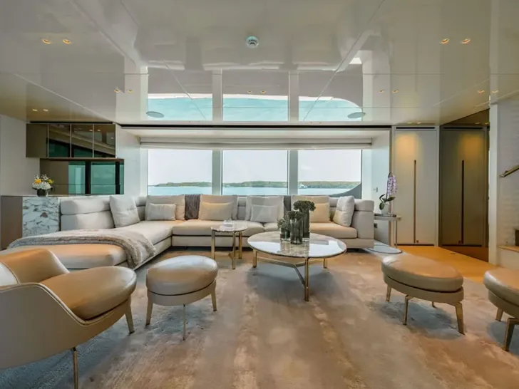 ADIOS Sanlorenzo SD96 - main saloon ADIOS Sanlorenzo SD96 - main saloon