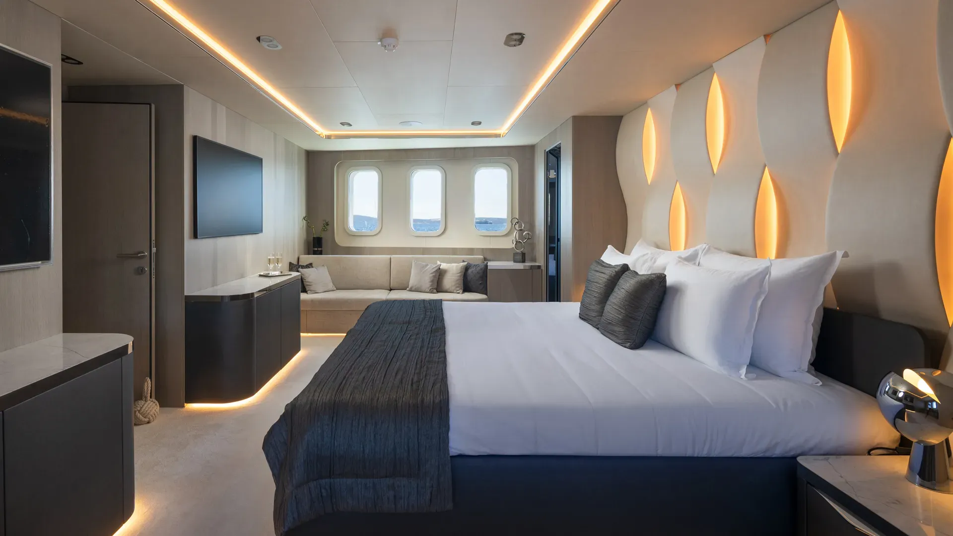 ADRI Radez 45m - VIP cabin 1