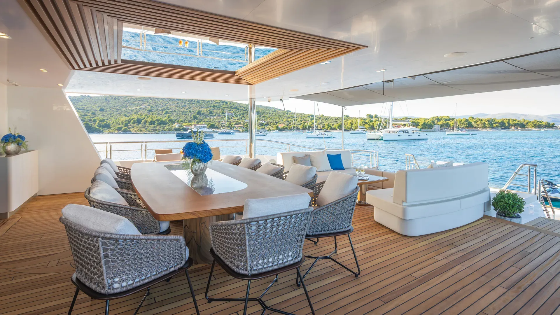 ADRI Radez 45m - main aft deck