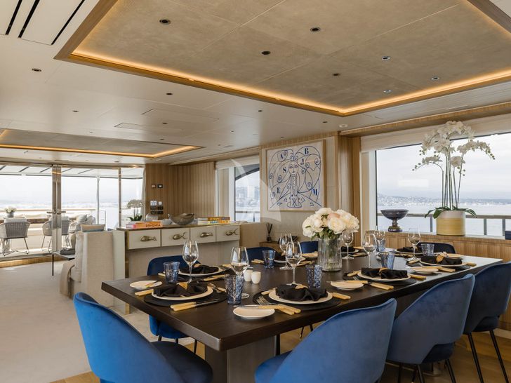 ADVA Benetti Mediterraneo 116 - indoor dining ADVA Benetti Mediterraneo 116 - indoor dining