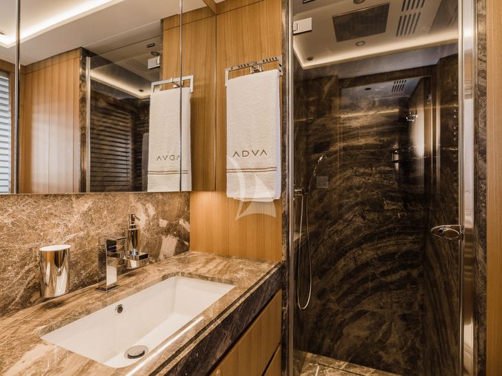 ADVA Benetti Mediterraneo 116 - twin cabin bathroom ADVA Benetti Mediterraneo 116 - twin cabin bathroom