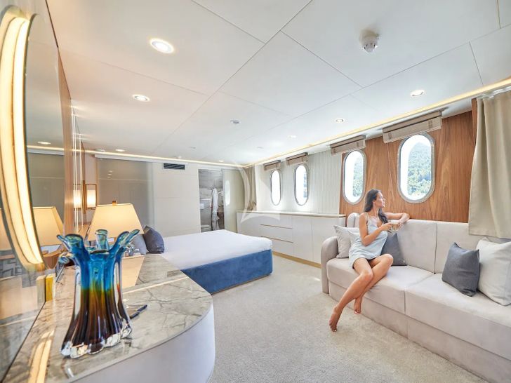 AETERNA Radez Custom Yacht 53m - VIP cabin 2 seating AETERNA Radez Custom Yacht 53m - VIP cabin 2 seating