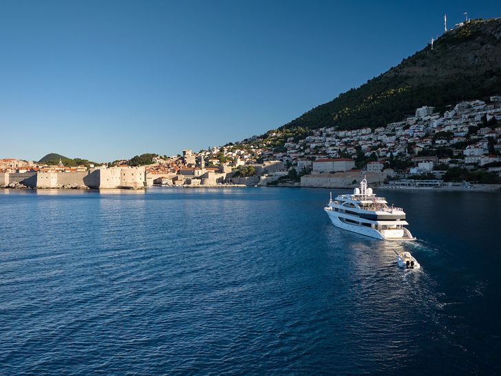 AETERNA Radez Custom Yacht 53m - aft shot cruising across the Croatian waterline AETERNA Radez Custom Yacht 53m - aft shot cruising across the Croatian waterline