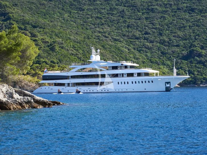 AETERNA Radez Custom Yacht 53m - anchored near an island AETERNA Radez Custom Yacht 53m - anchored near an island
