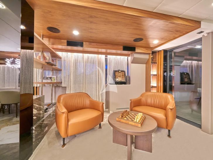 AETERNA Radez Custom Yacht 53m - saloon lounge AETERNA Radez Custom Yacht 53m - saloon lounge