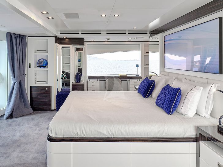 AFRICA Benetti 47m Master Suite AFRICA Benetti 47m Master Suite