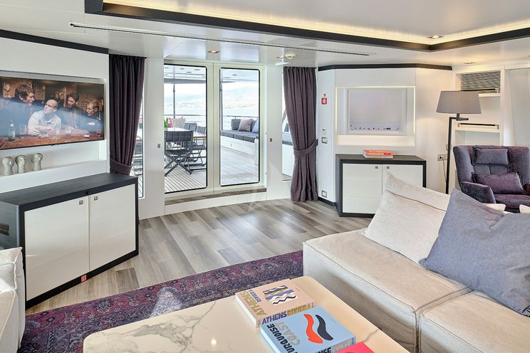 Charter Yacht AFRICA I - Benetti 47m - 6 Cabins - Athens - Mykonos - Paros