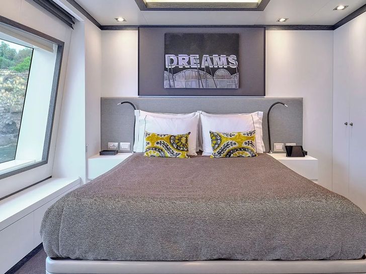AFRICA VIp Cabin