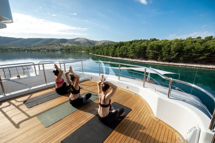 Charter Yacht AFRICA I - Benetti 47m - 6 Cabins - Athens - Mykonos - Paros