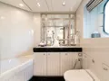 YOU Heesen 55m - VIP cabin 1 bathroom YOU Heesen 55m - VIP cabin 1 bathroom
