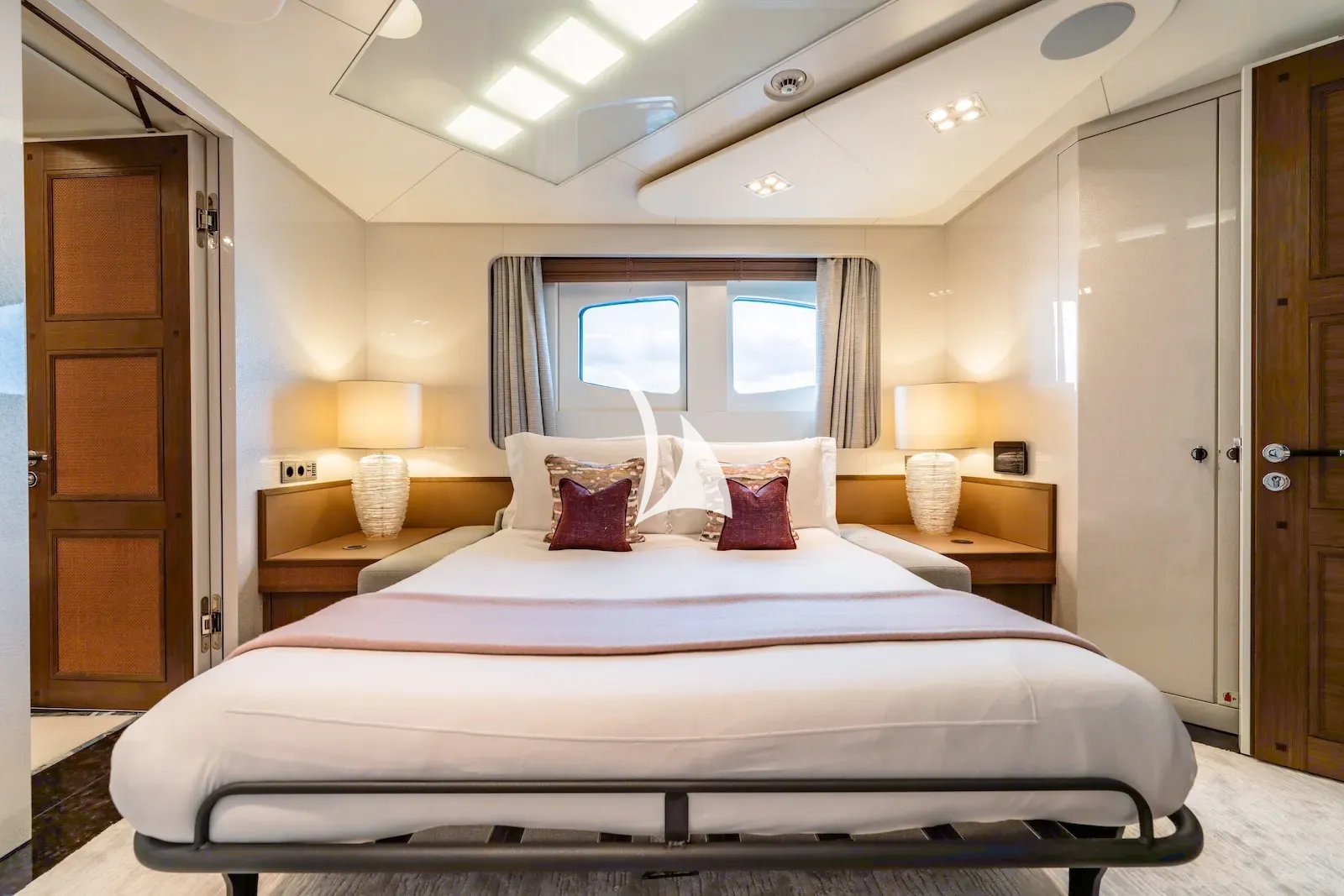 YOU Heesen 55m - VIP cabin 2