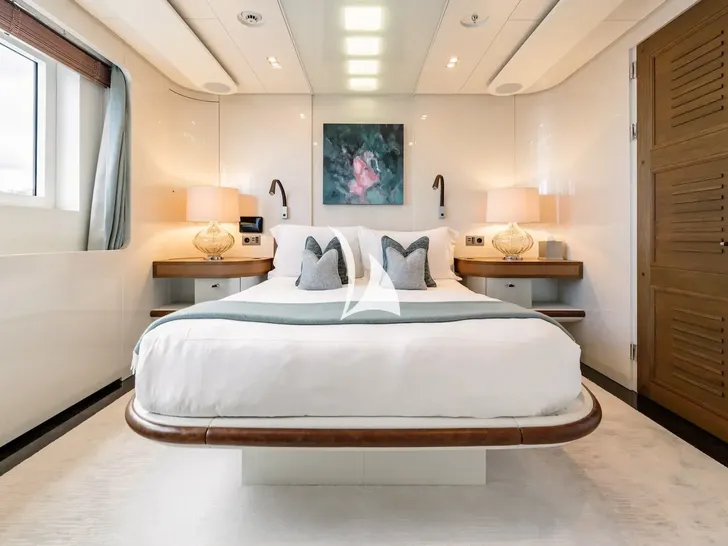 YOU Heesen 55m - VIP cabin 3 YOU Heesen 55m - VIP cabin 3