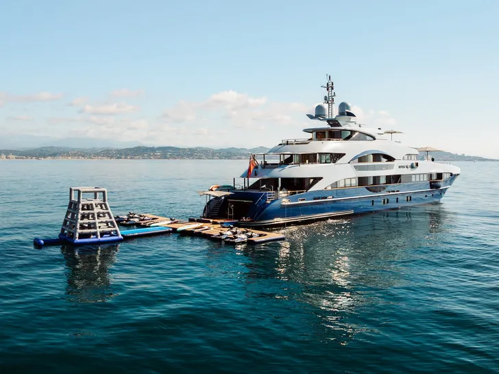 YOU Heesen 55m - anchored with the water toys YOU Heesen 55m - anchored with the water toys