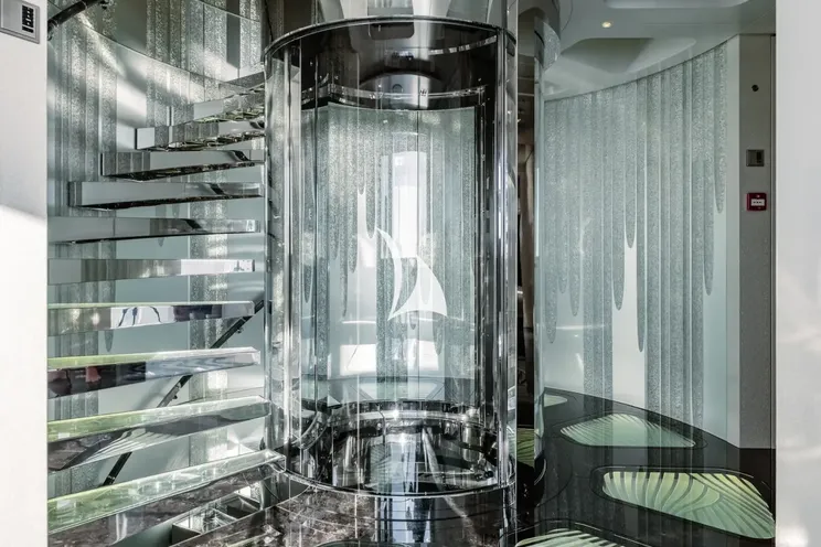 Charter Yacht AFTER YOU - Heesen 55m - 6 Cabins - Olbia - Porto Cervo - La Maddalena - Sardinia - Italy