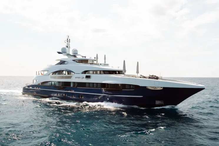 Charter Yacht AFTER YOU - Heesen 55m - 6 Cabins - Olbia - Porto Cervo - La Maddalena - Sardinia - Italy