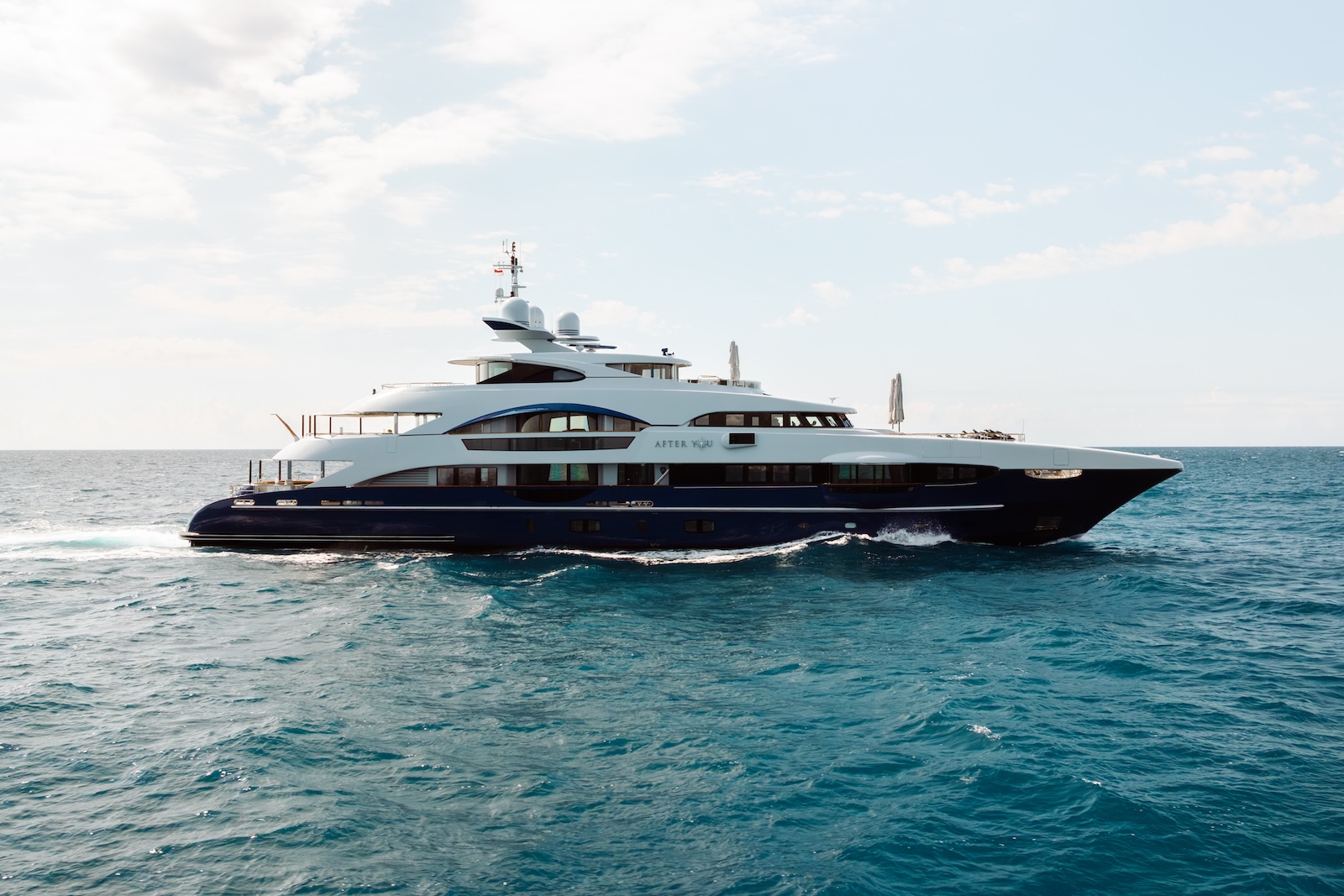 YOU Heesen 55m - side profile