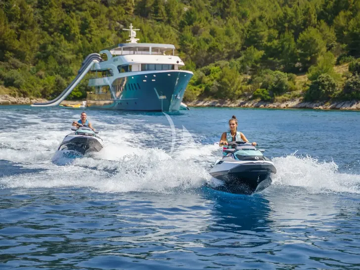 AGAPE ROSE Custom Yacht 48m - jet skis AGAPE ROSE Custom Yacht 48m - jet skis