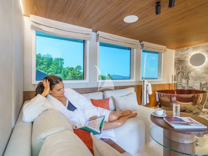 AGAPE ROSE Custom Yacht 48m - master cabin couch and hot tub AGAPE ROSE Custom Yacht 48m - master cabin couch and hot tub