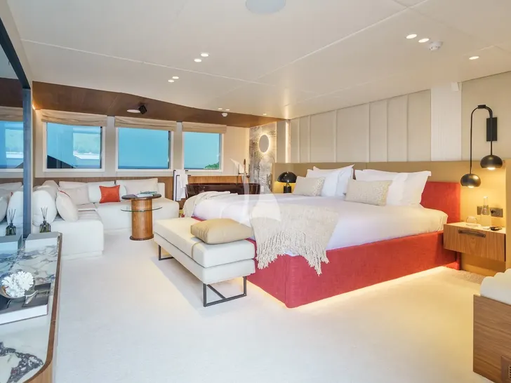 AGAPE ROSE Custom Yacht 48m - master cabin AGAPE ROSE Custom Yacht 48m - master cabin