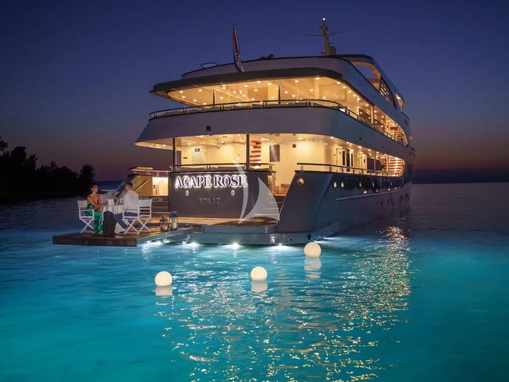 AGAPE ROSE Custom Yacht 48m - stern view at night AGAPE ROSE Custom Yacht 48m - stern view at night