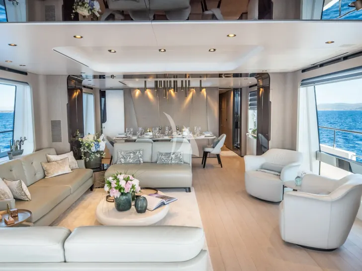 AGIO Azimut Grande 27m - saloon AGIO Azimut Grande 27m - saloon