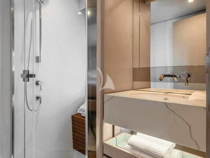 AGLAYA Azimut 68 Fly VIP cabin bathroom AGLAYA Azimut 68 Fly VIP cabin bathroom
