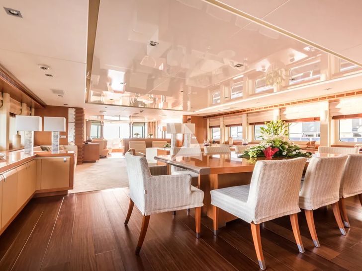 AGRAM Heesen 4400 - main dining area AGRAM Heesen 4400 - main dining area