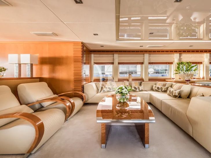 AGRAM Heesen 4400 - main saloon seating area AGRAM Heesen 4400 - main saloon seating area