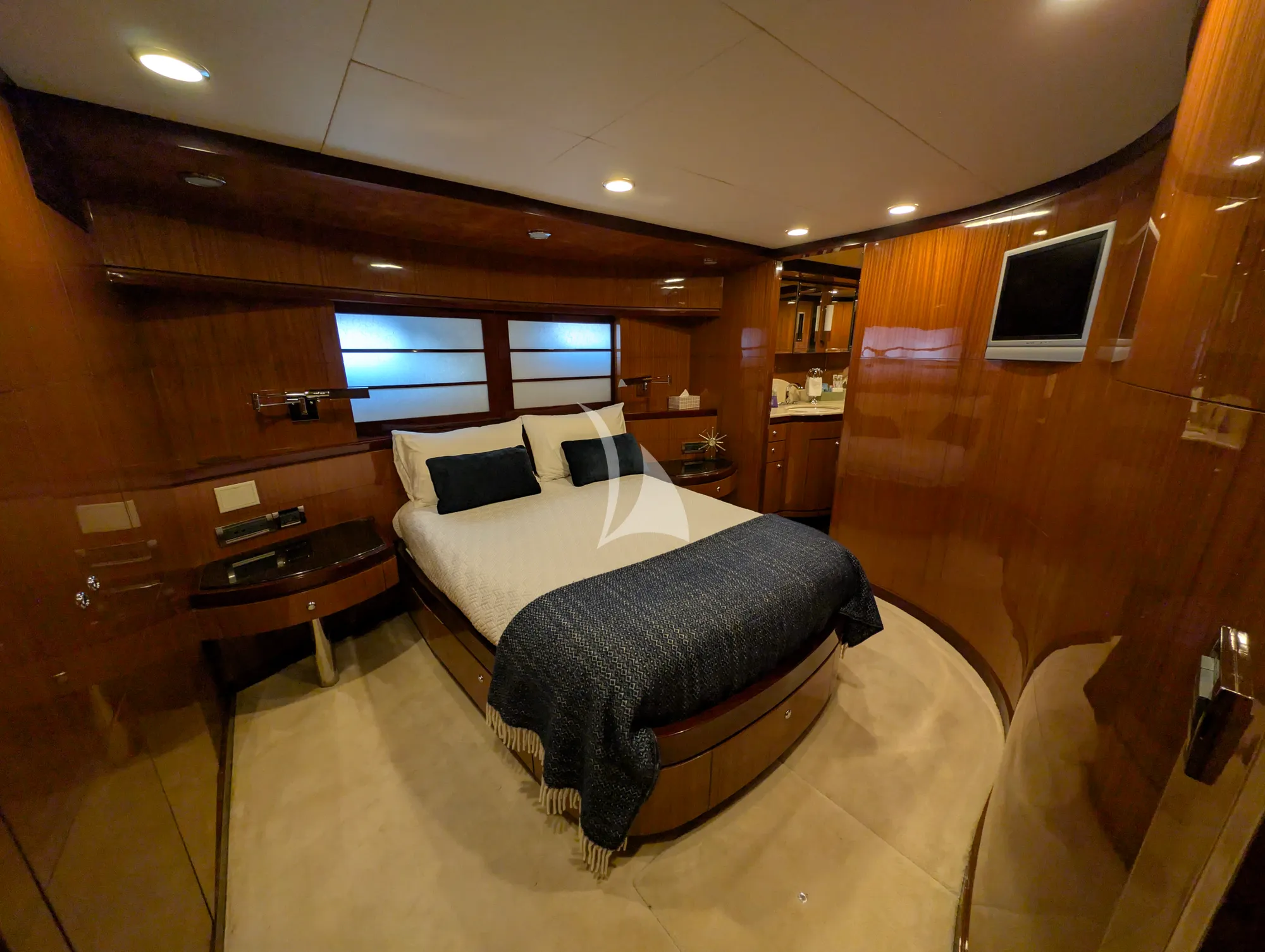 Charter Yacht A GREAT ESCAPE - Ocean Alexander 102 - 4 Cabins - Vancouver - Canada