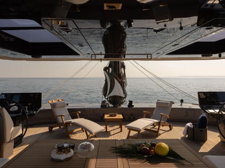 AHAVA Sunreef 80 Fly AHAVA Sunreef 80 Fly