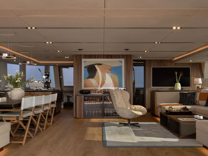 AHAVA Sunreef 80 Salon AHAVA Sunreef 80 Salon