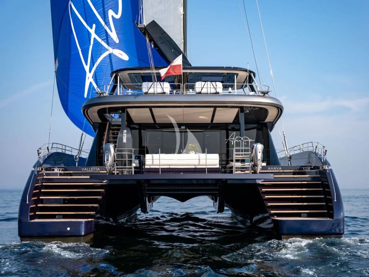 AHAVA Sunreef 80 Stern AHAVA Sunreef 80 Stern