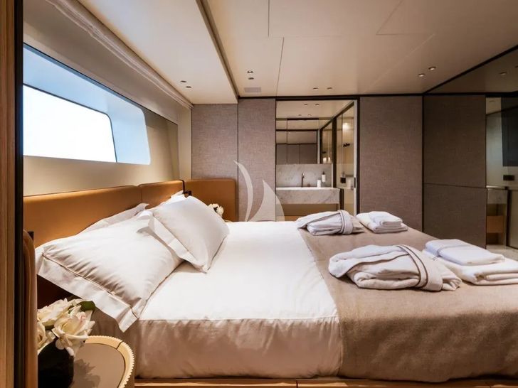 AKIRA Sanlorenzo SD90 - VIP cabin 2 AKIRA Sanlorenzo SD90 - VIP cabin 2