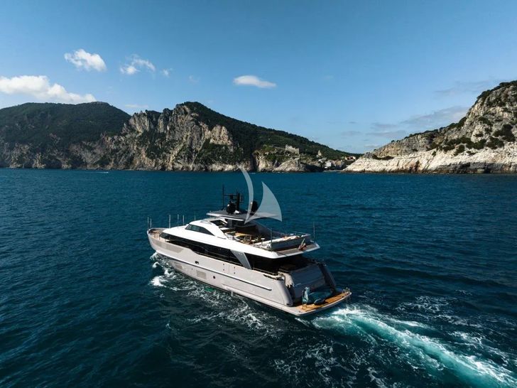 AKIRA Sanlorenzo SD90 - cruising AKIRA Sanlorenzo SD90 - cruising