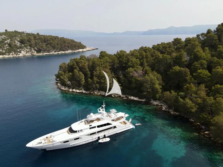 ALALYA ISA 47m - anchored in Mljet ALALYA ISA 47m - anchored in Mljet