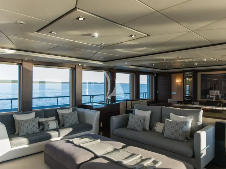 ALALYA ISA 47m - saloon seating ALALYA ISA 47m - saloon seating