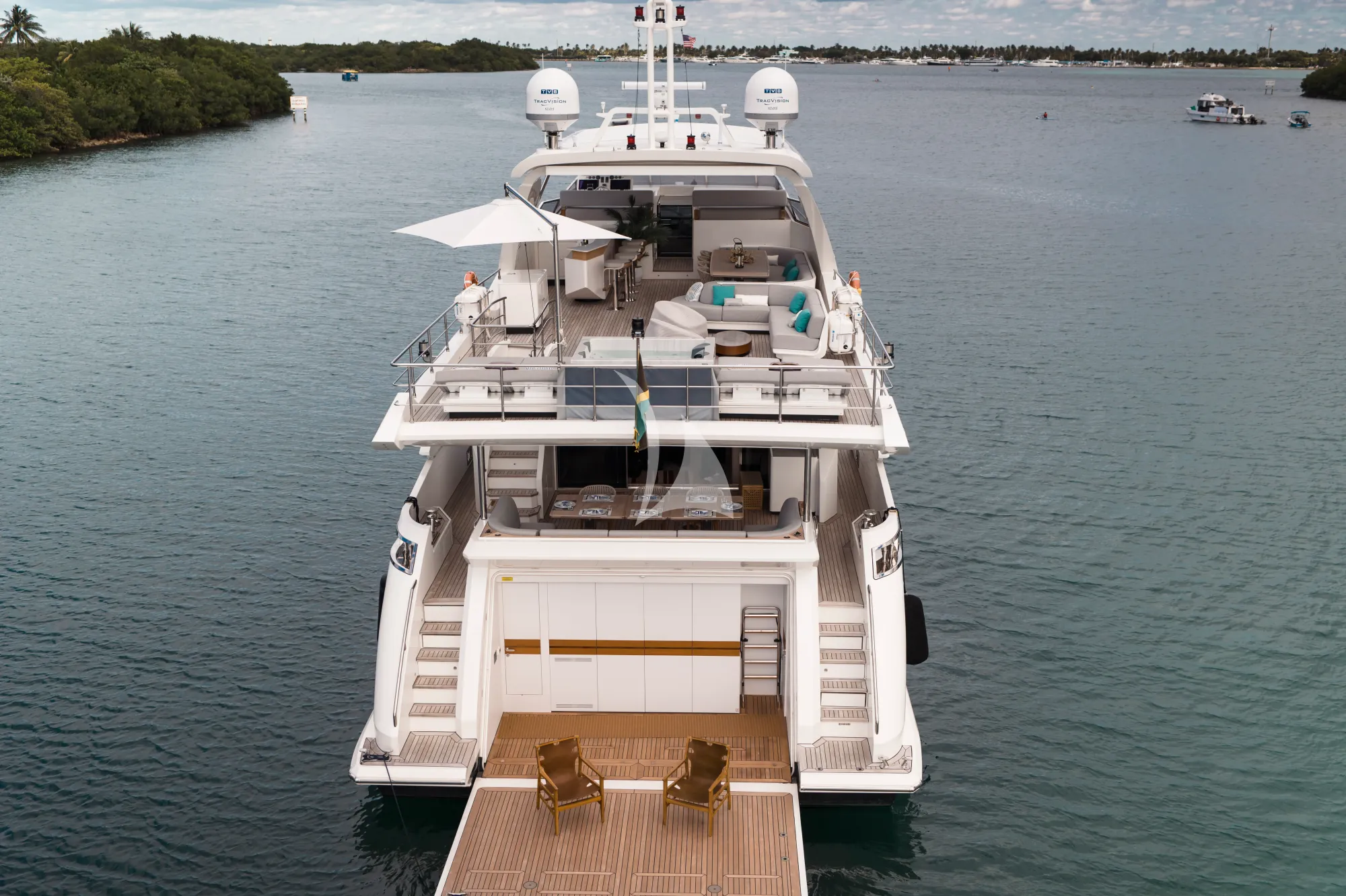 Charter Yacht ALEGRIA - Azimut Grande 32m - 4 Cabins - Nassau - Exumas - Bahamas