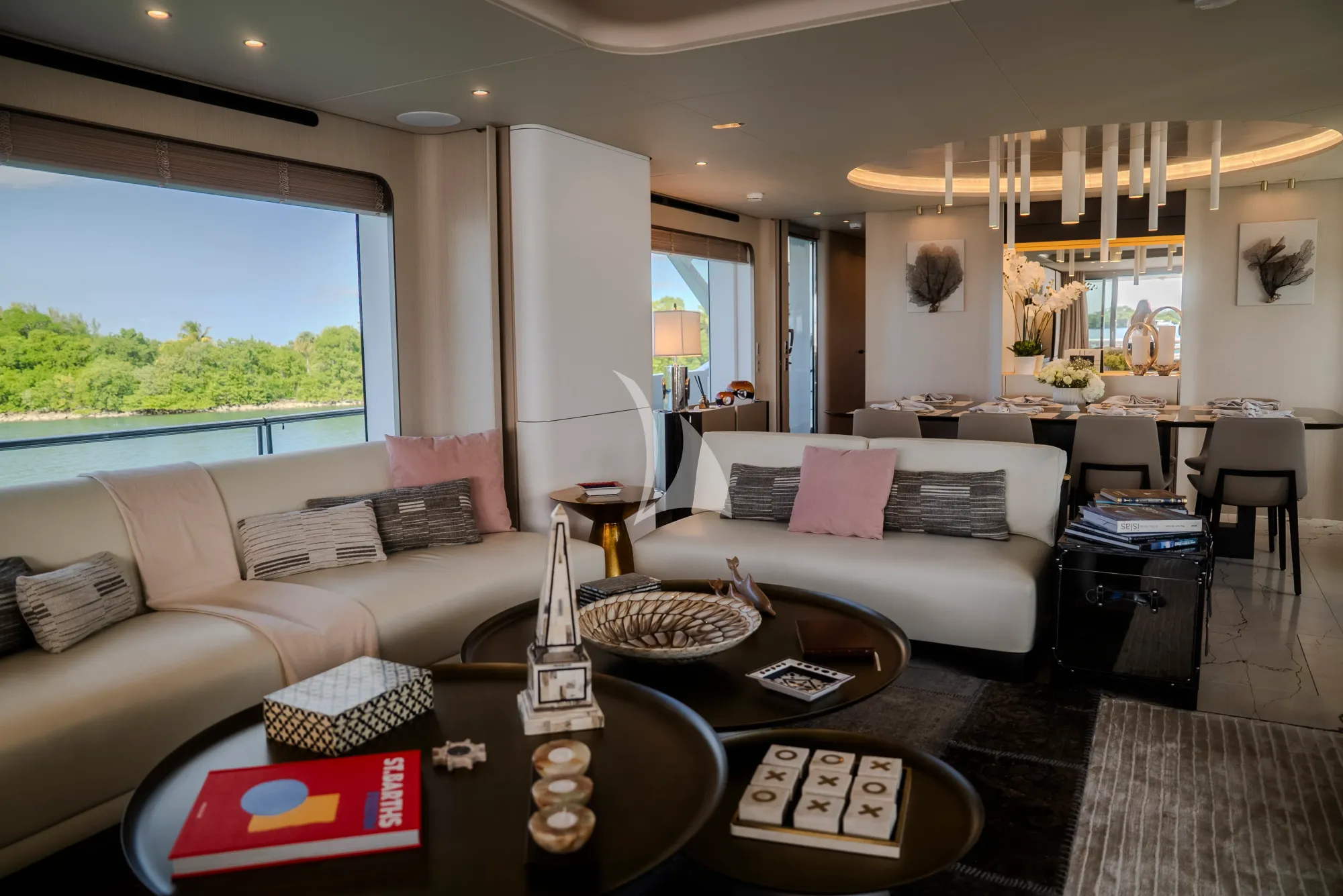 Charter Yacht ALEGRIA - Azimut Grande 32m - 4 Cabins - Nassau - Exumas - Bahamas